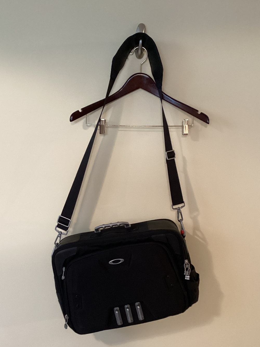 Oakley Black Laptop Messenger Bag with Adjustable Strap